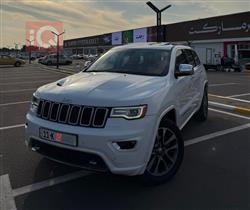 جیپ گراند شیرۆکی